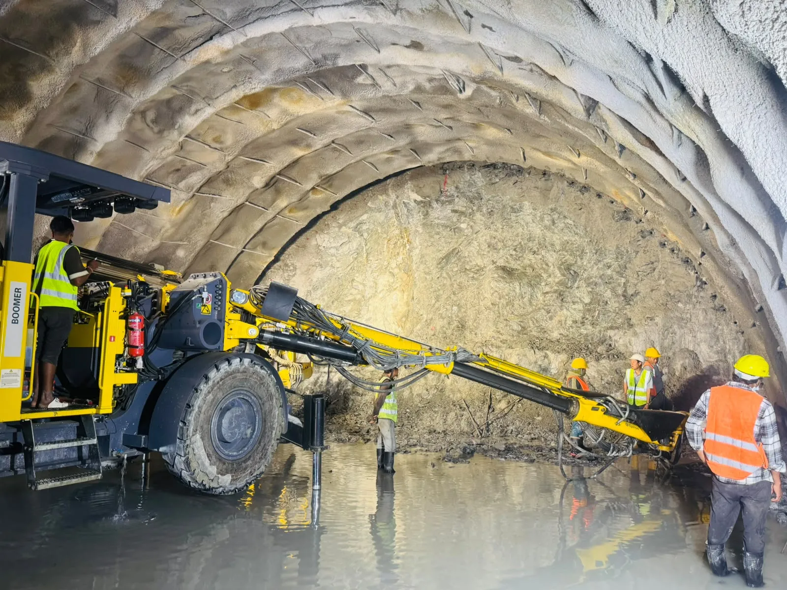 Drill Jumbo at the Face